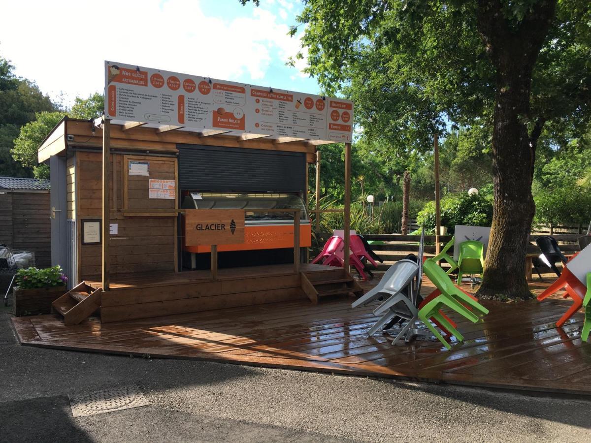 Charmant Dans Camping 5 Etoiles-Lac Hotel Biscarrosse Bagian luar foto