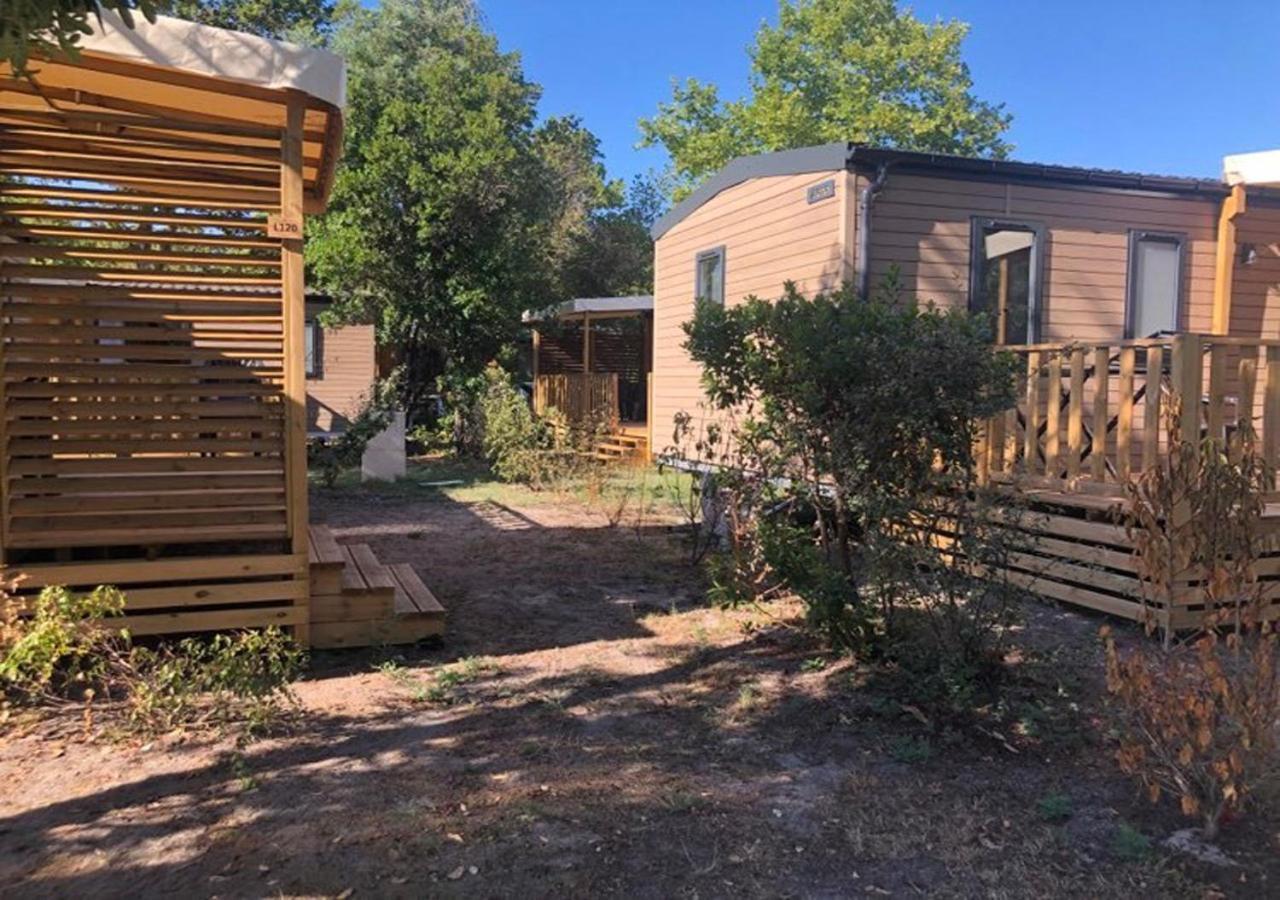 Charmant Dans Camping 5 Etoiles-Lac Hotel Biscarrosse Bagian luar foto
